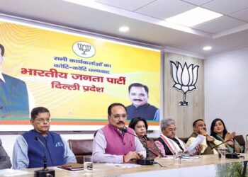 Nearly two weeks after winning the Delhi Assembly elections, the Bharatiya Janata Party (BJP) is expected to announce its Chief Minister (CM) candidate today. The suspense surrounding the new CM is set to end, as the BJP will hold a legislative meeting to finalize the name of the CM and the new cabinet ministers. The BJP emerged victorious in the Delhi elections nearly a fortnight ago, but the announcement was delayed due to various factors, including a stampede at the New Delhi Railway Station. The oath-taking ceremony for the new Delhi government is scheduled for noon tomorrow, February 20.