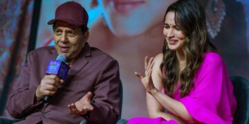 Dharmendra Showers Love on Alia Bhatt, Prays for Ranbir Kapoor