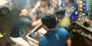 Madhya Pradesh: Man Beats Shopkeeper for Not Delivering Cigarette to Car