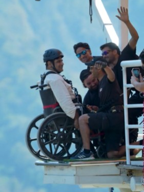 Kay Mehta’s Historic 117m Wheelchair Bungee Jump: A Leap of Courage and Defiance