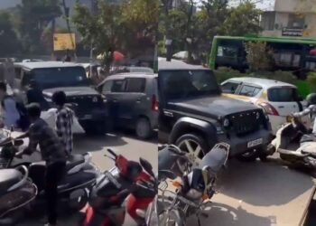 Speeding Thar Loses Control in Noida, Pedestrians Have a Narrow Escape
