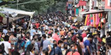 Communal Tensions Erupt in Sarojini Nagar as Hindu Vendors Allegedly Refuse to Sell Clothes, Chant Slogans 2025