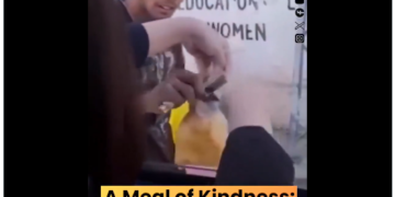 Small Act, Big Heart: Balloon Seller Gifted Warm Meal