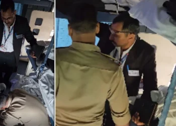 Discipline Over Entitlement: TTE Fines ‘IAS Aspirant’ for Ticketless Travel! 🚆🎟️