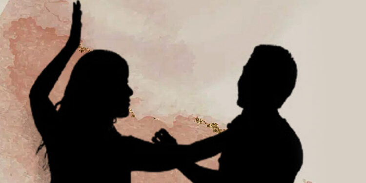 Viral Video of Woman Slapping Husband Sparks Outrage, Ignites Debate on Domestic Violence Against Men 2025