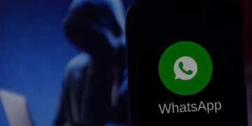 650429ee8714fcea531bbbe2 ai based deepfake whatsapp video call scam scaled