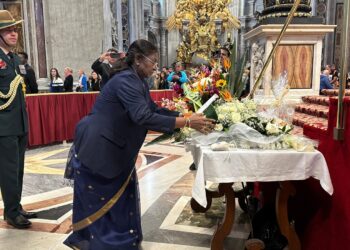 President murmu pope funeral 1745596721483 1745596845701