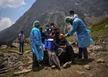 I Saw Peace, Not Fear — Maharashtra Tourist Highlights Kashmir’s Serenity, Slams Godi Media’s Negative Portrayal 2025