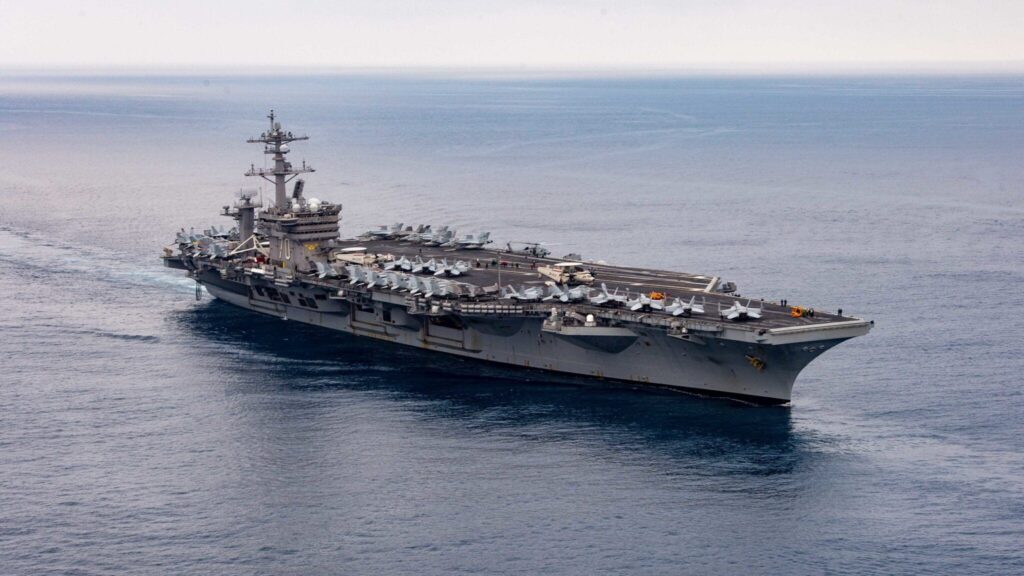Uss carl vinson (cvn 70) transits the pacific