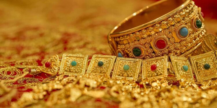 Gold Prices Drop by ₹630 Ahead of Akshaya Tritiya: Latest Rates Today