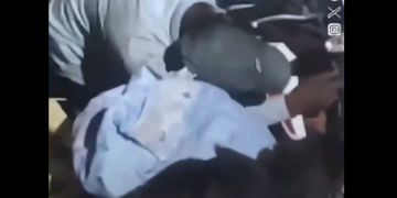 Bike Thief Caught in 4K: Locals Chase Down Suspect in Broad Daylight Drama Gone Viral