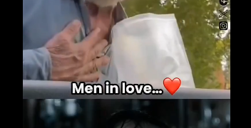 Timeless Love: An Old Man’s Heartfelt Tribute to His Late Wife