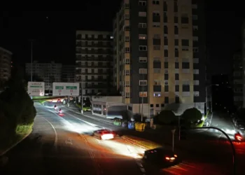 India Urged to Strengthen Power Grid Amid Rapid Renewable Energy Expansion