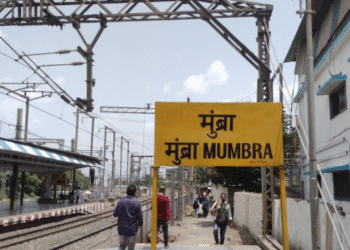 Tragedy in Mumbra: 8 Fall from Overcrowded Mumbai Local Train, Fatalities Feared