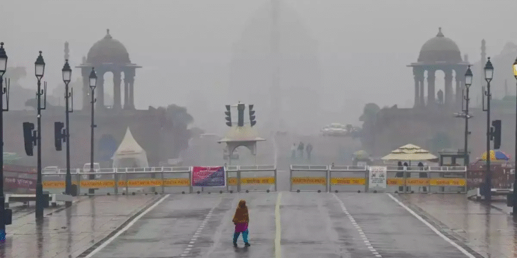 Delhi Rains Alert: IMD Issues Yellow Alert for Today, 8 States Under Orange Alert — Full List & What to Expect