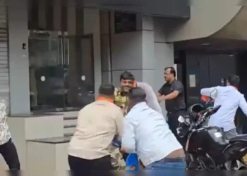 MNS Workers Storm Sushil Kedia’s Office After Viral Marathi Defiance Post! 2025