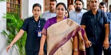 Delhi CM Rekha Gupta Attacked During Public Meeting, Accused in Custody 2025