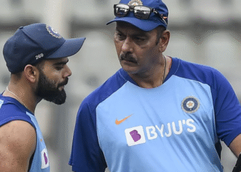 When Ravi Shastri Had To Stop Virat Kohli From Punching Teammate: "Cat On A Hot Tin Roof"