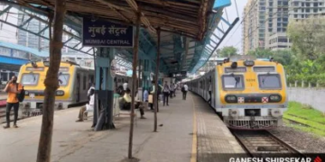 Man arrested for pushing teenage student out of moving local train in Panvel