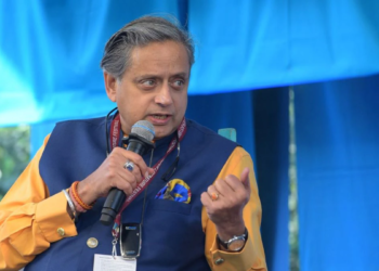 7 Explosive Claims by Shashi Tharoor: ‘Cockroach Janta Party’ Remark Signals Massive Public Frustration With Government